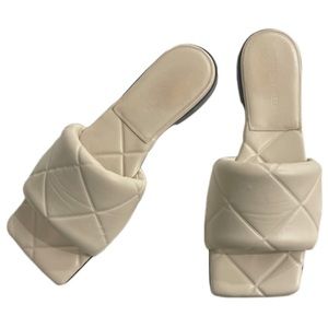 Bottega sandals beige/ white